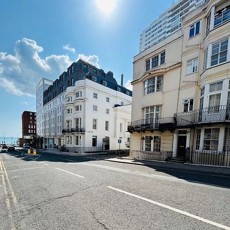 Two Top Central Beach Studios - Also Separate Spa Cabin And Watersports Brighton Kültér fotó