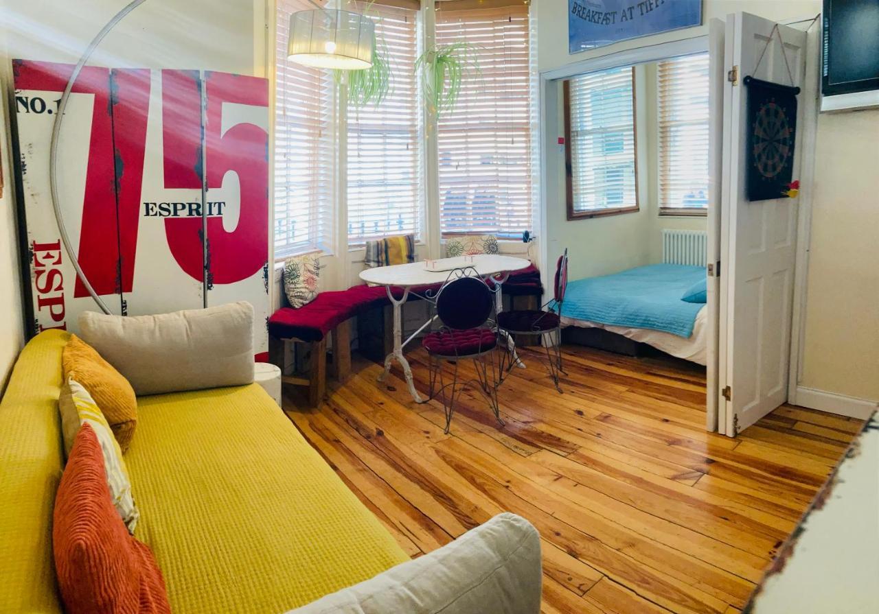 Two Top Central Beach Studios - Also Separate Spa Cabin And Watersports Brighton Kültér fotó