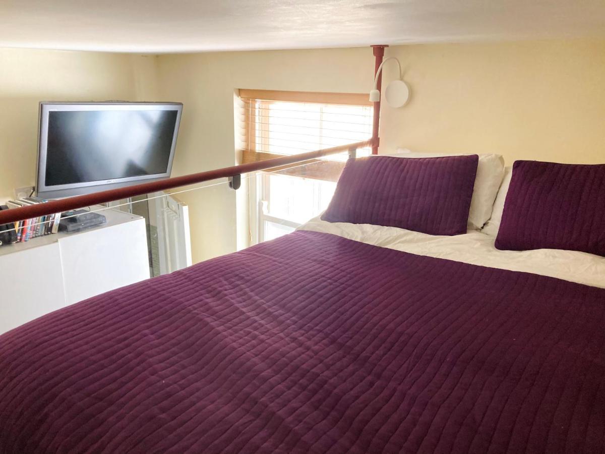 Two Top Central Beach Studios - Also Separate Spa Cabin And Watersports Brighton Kültér fotó