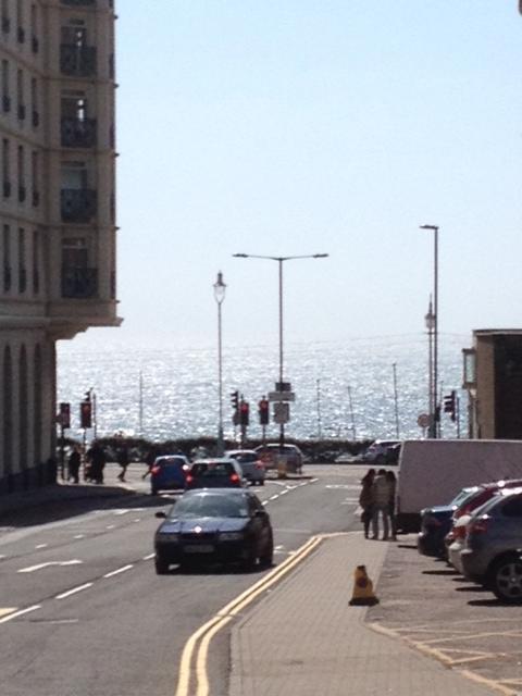 Two Top Central Beach Studios - Also Separate Spa Cabin And Watersports Brighton Szoba fotó